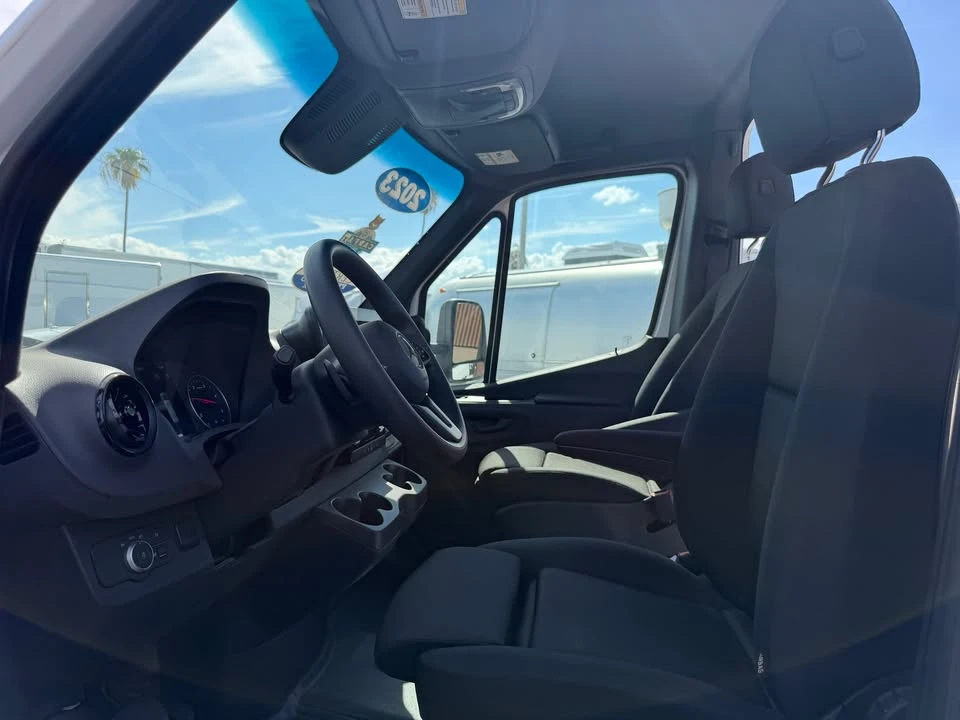 2023 Mercedes-Benz VS30 Sprinter - Image 11 of 18