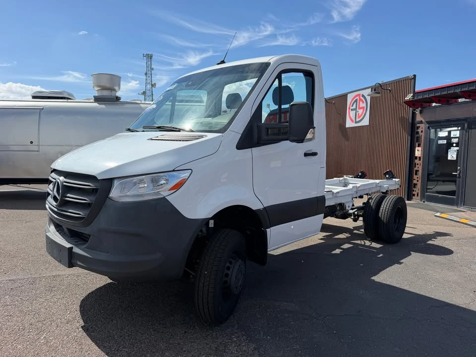 2023 Mercedes-Benz VS30 Sprinter - Image 7 of 18