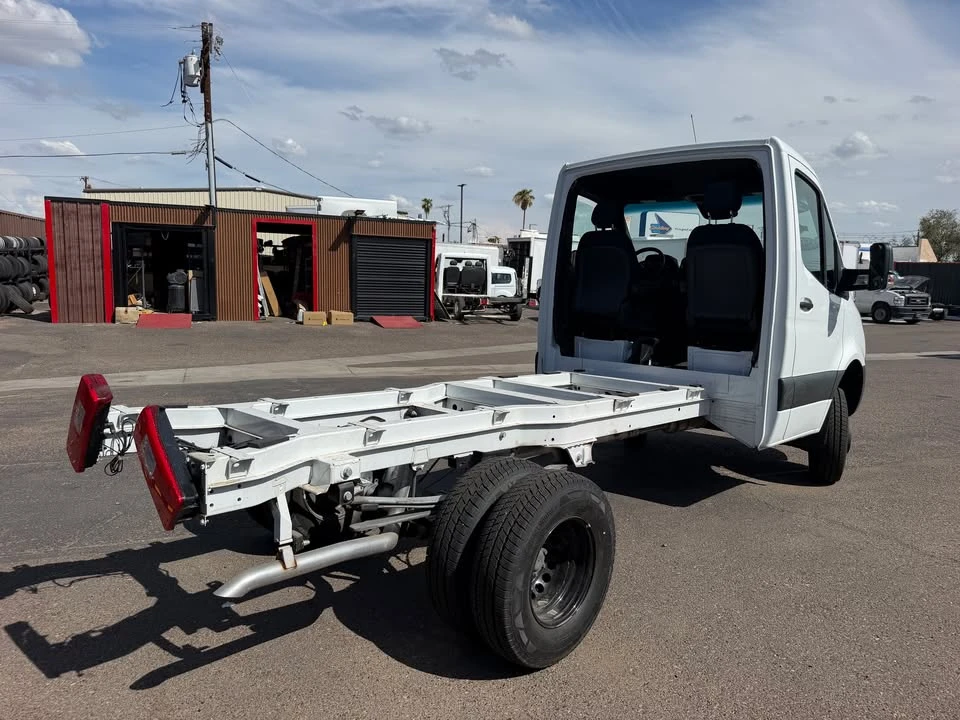 2023 Mercedes-Benz VS30 Sprinter - Image 3 of 18