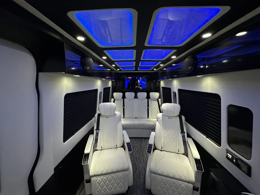 2023 Mercedes-Benz VS30 Sprinter - Image 13 of 31