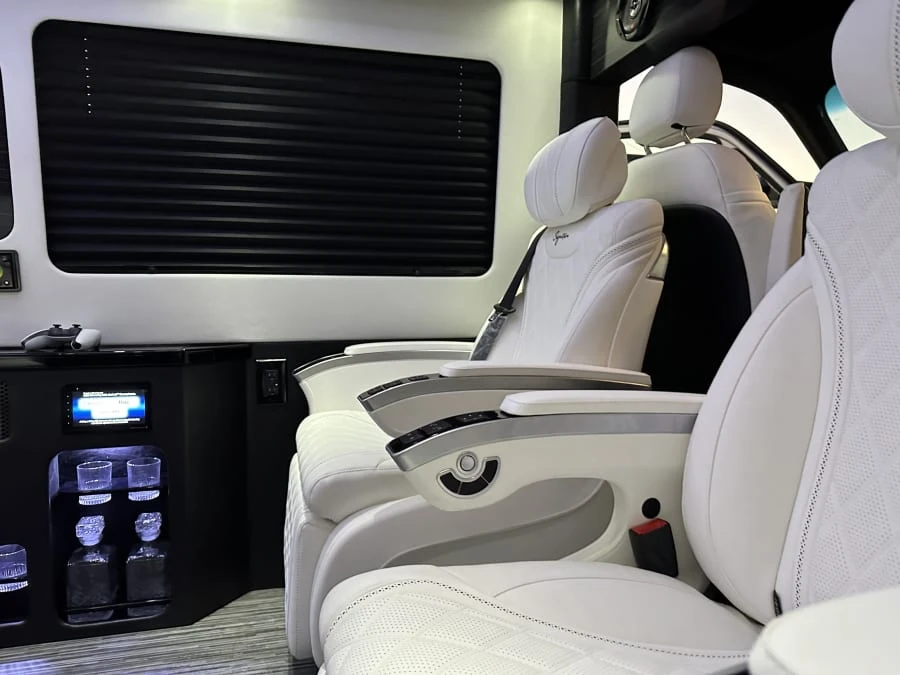 2023 Mercedes-Benz VS30 Sprinter - Image 14 of 31