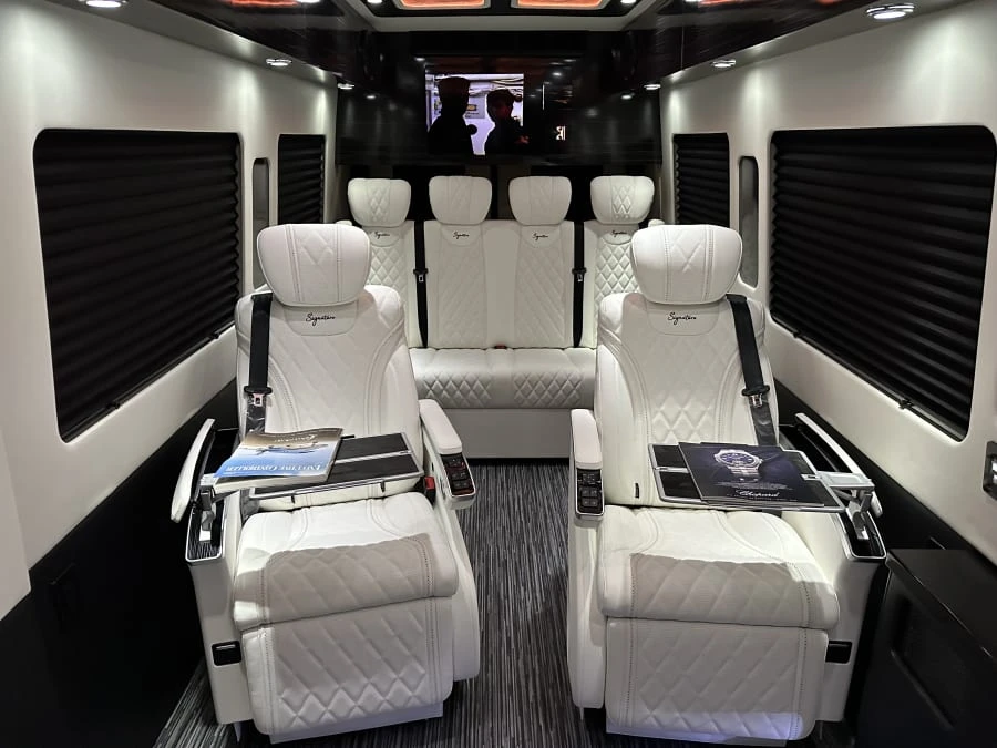 2023 Mercedes-Benz VS30 Sprinter - Image 11 of 31