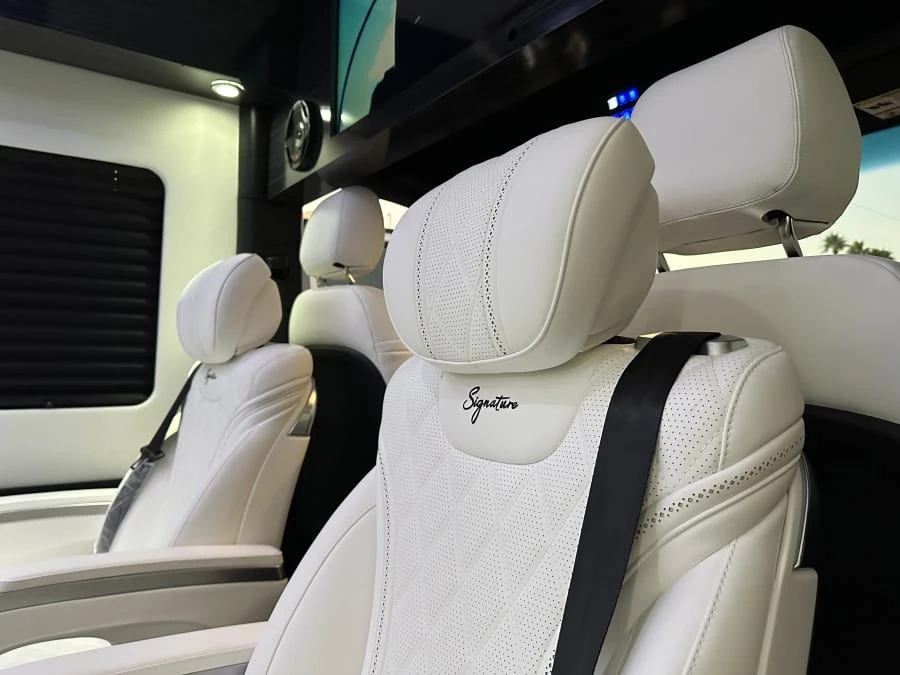 2023 Mercedes-Benz VS30 Sprinter - Image 16 of 31