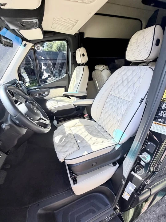 2023 Mercedes-Benz VS30 Sprinter - Image 9 of 20