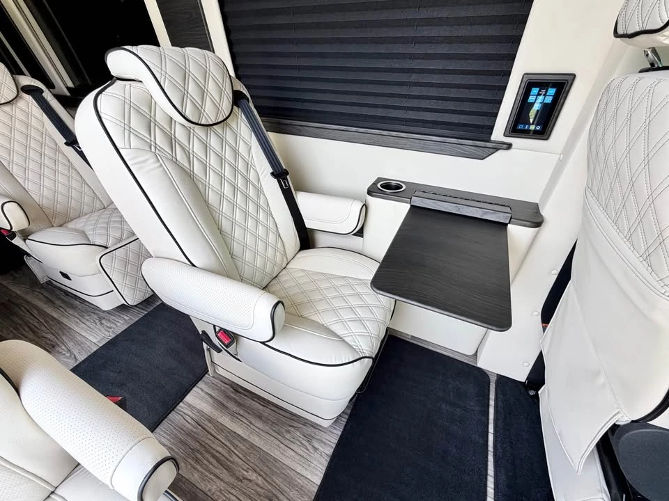 2023 Mercedes-Benz VS30 Sprinter - Image 17 of 20