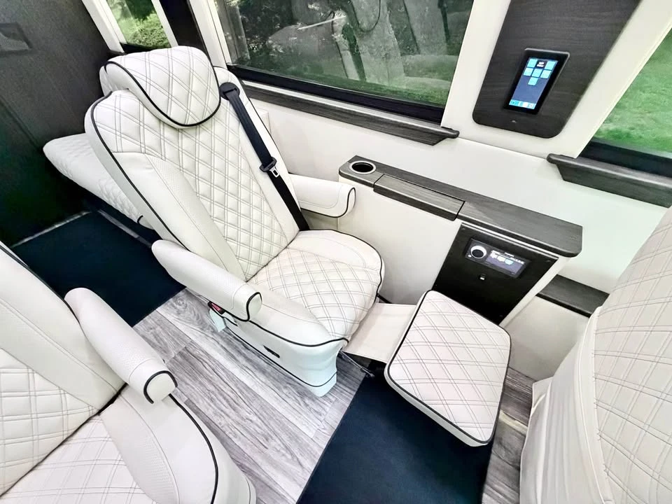 2023 Mercedes-Benz VS30 Sprinter - Image 18 of 20