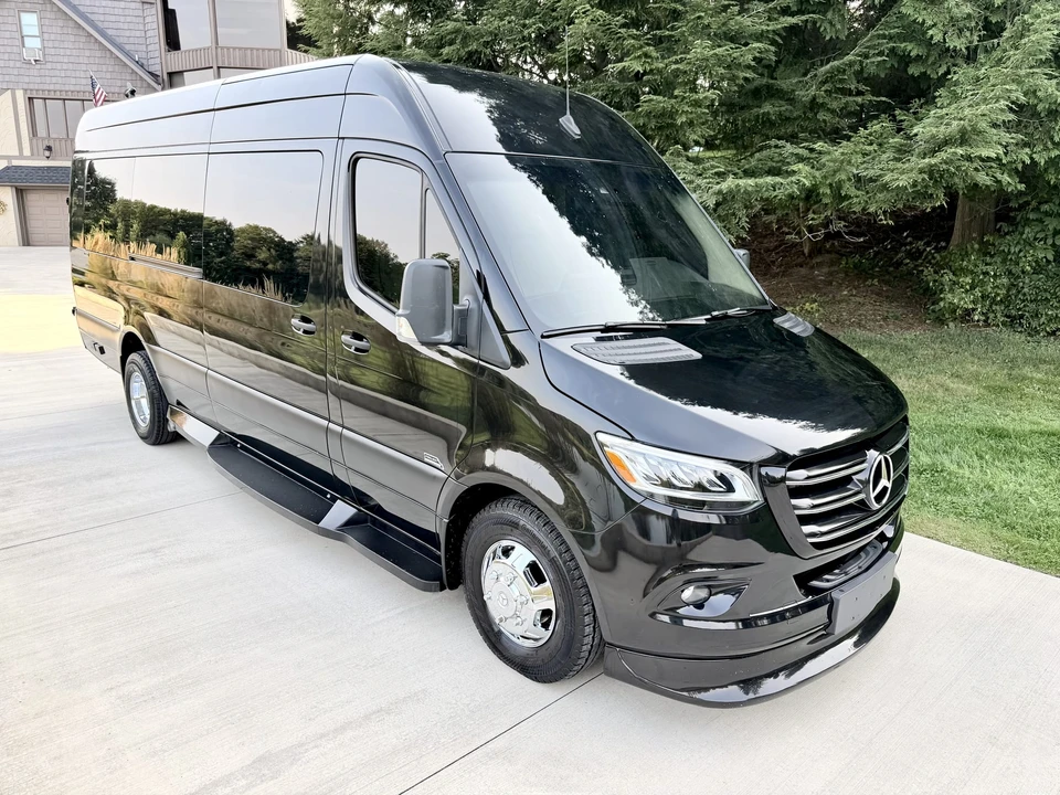 2023 Mercedes-Benz VS30 Sprinter - Image 24 of 31