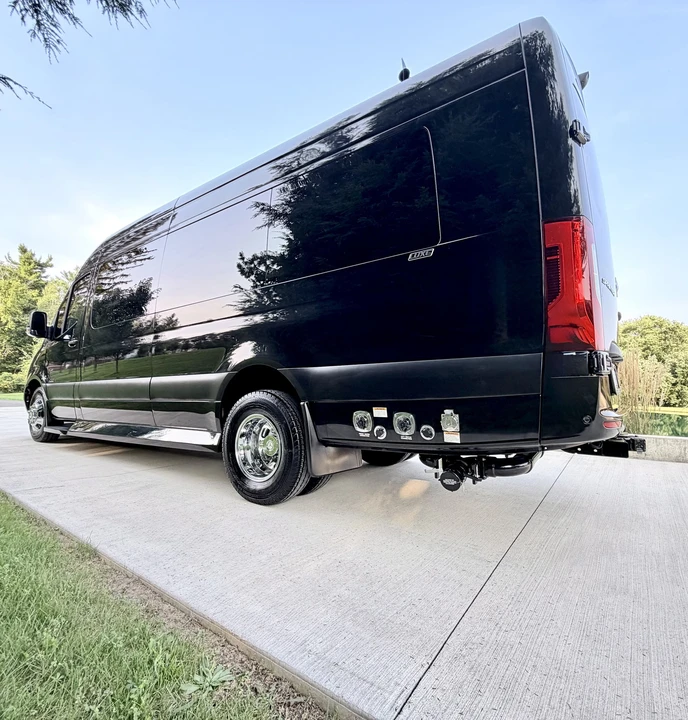 2023 Mercedes-Benz VS30 Sprinter - Image 11 of 31