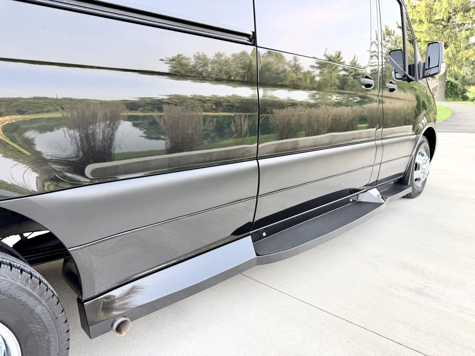 2023 Mercedes-Benz VS30 Sprinter - Image 30 of 31