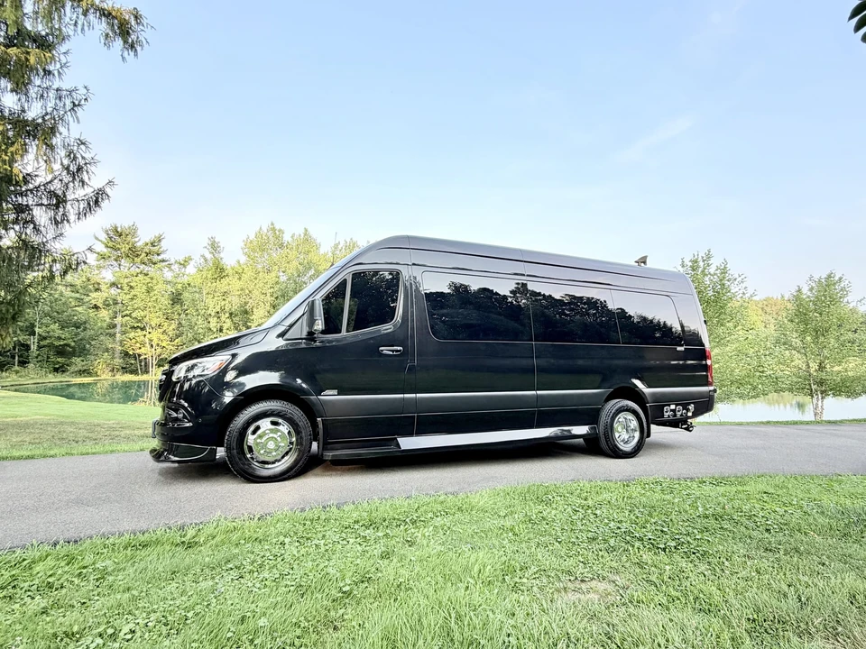 2023 Mercedes-Benz VS30 Sprinter - Image 8 of 31