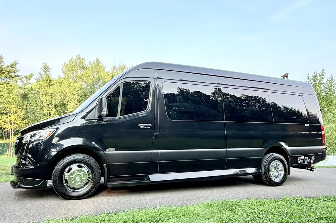 2023 Mercedes-Benz VS30 Sprinter - Image 9 of 31