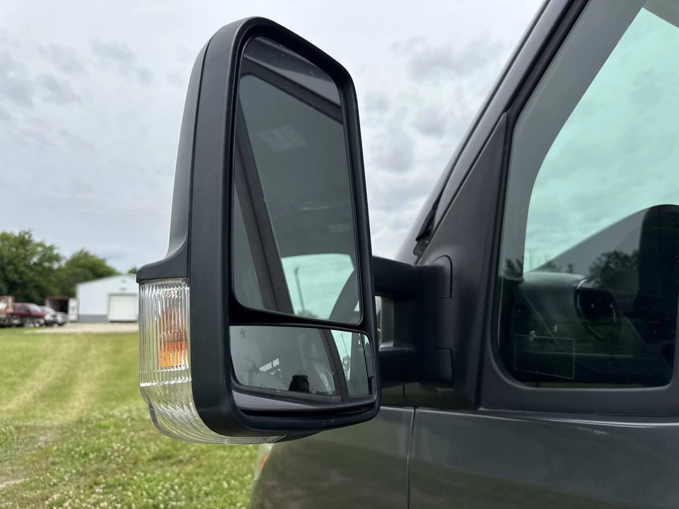 2023 Mercedes-Benz VS30 Sprinter - Image 22 of 31
