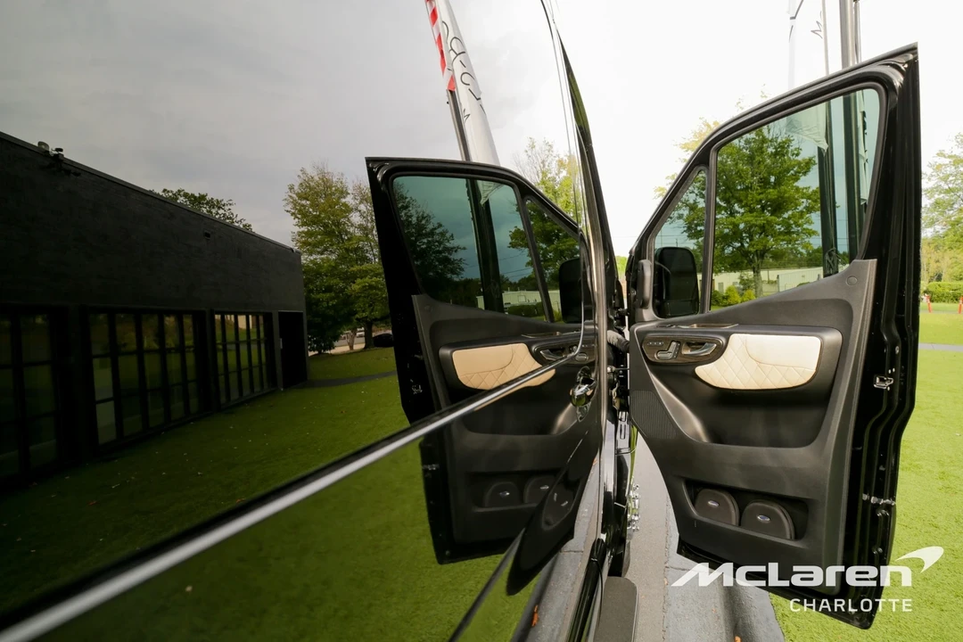 2023 Mercedes-Benz VS30 Sprinter - Image 16 of 21