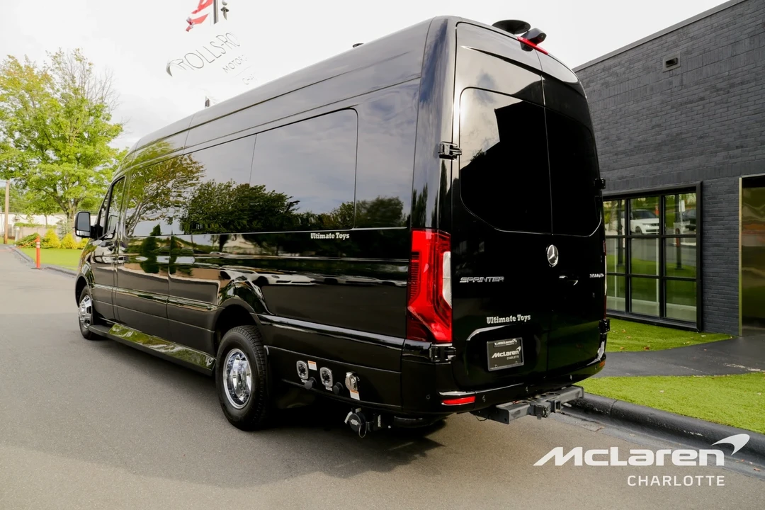 2023 Mercedes-Benz VS30 Sprinter - Image 3 of 12