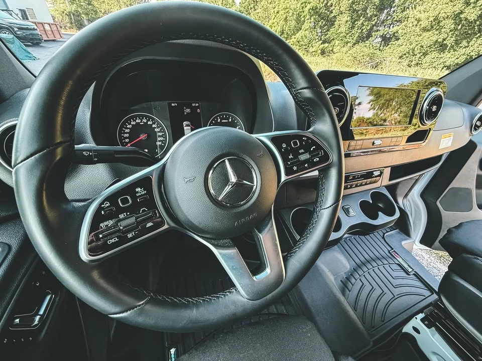 2023 Mercedes-Benz VS30 Sprinter - Image 11 of 20