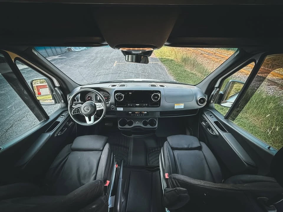 2023 Mercedes-Benz VS30 Sprinter - Image 13 of 20