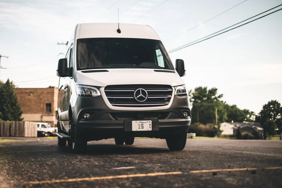 2023 Mercedes-Benz VS30 Sprinter - Image 2 of 20