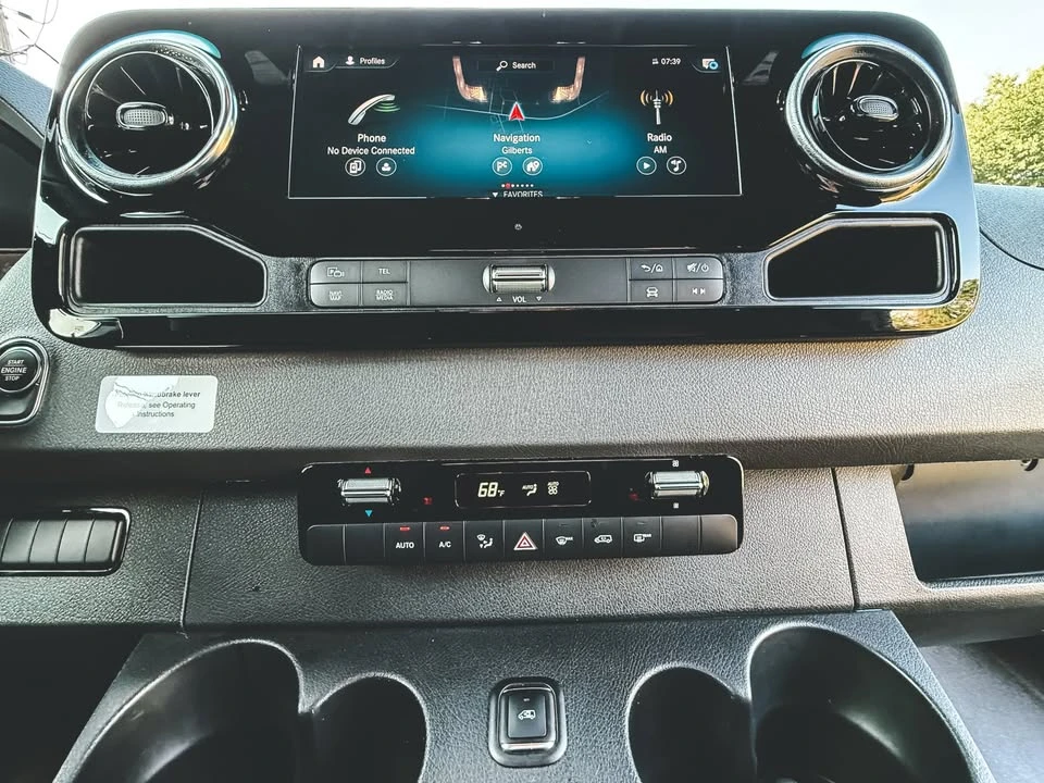 2023 Mercedes-Benz VS30 Sprinter - Image 12 of 20