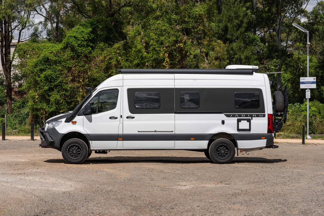 2023 Mercedes-Benz VS30 Sprinter - Image 8 of 31
