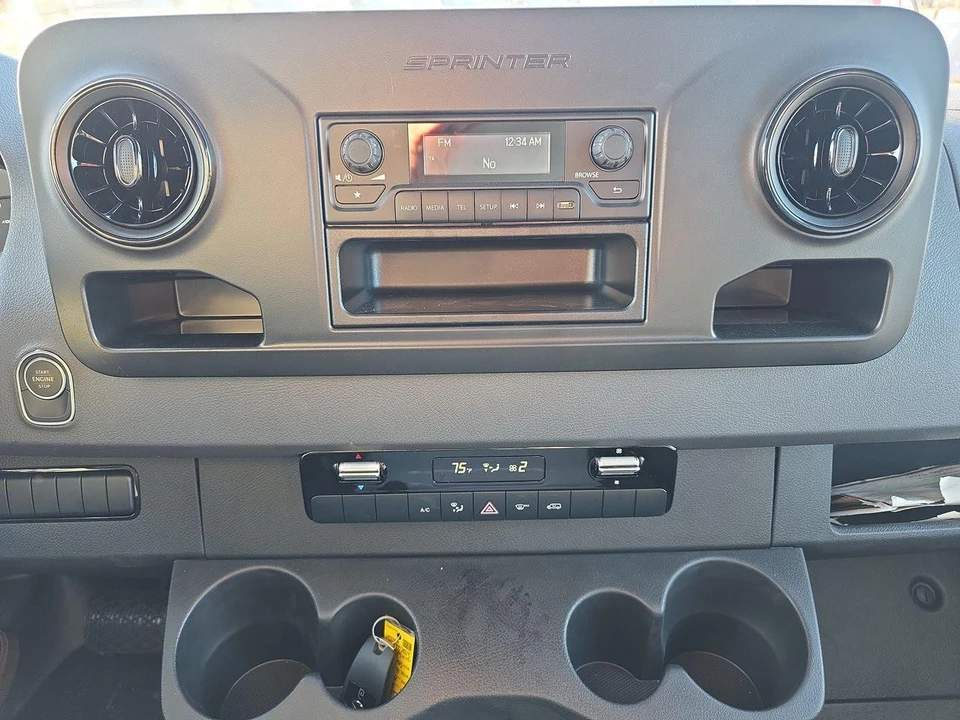 2023 Mercedes-Benz VS30 Sprinter - Image 9 of 21