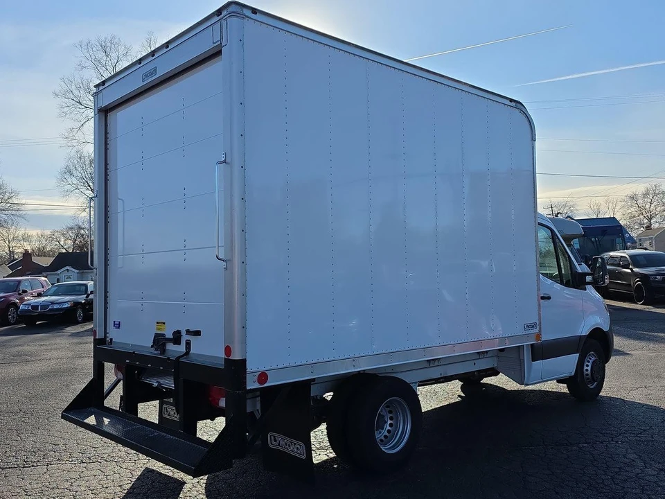 2023 Mercedes-Benz VS30 Sprinter - Image 2 of 21