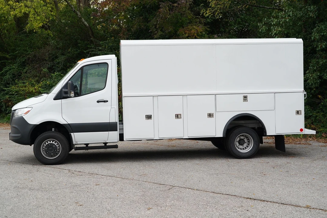 2023 Mercedes-Benz VS30 Sprinter - Image 4 of 21