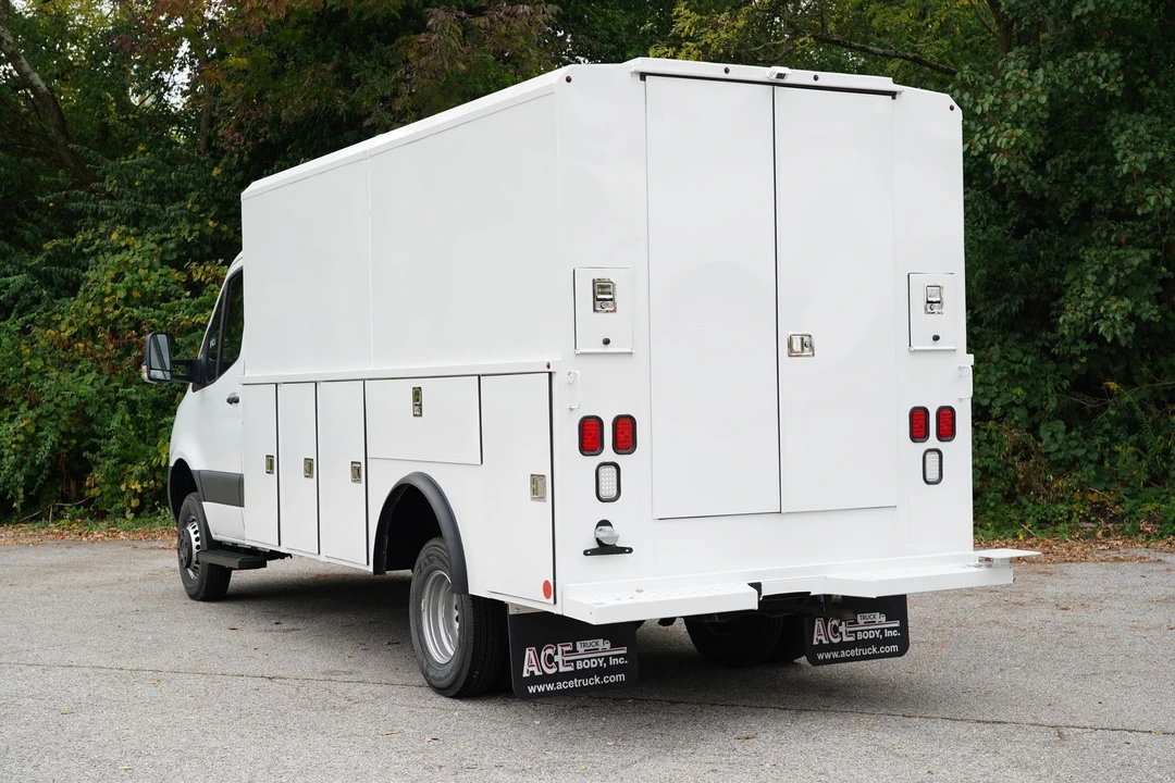 2023 Mercedes-Benz VS30 Sprinter - Image 5 of 12