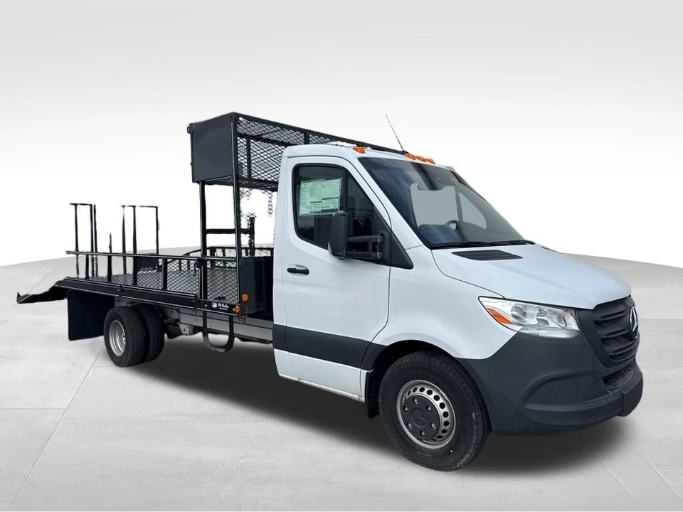 2023 Mercedes-Benz VS30 Sprinter - Image 6 of 12