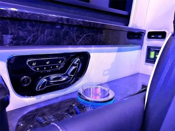 2023 Mercedes-Benz VS30 Sprinter - Image 10 of 20