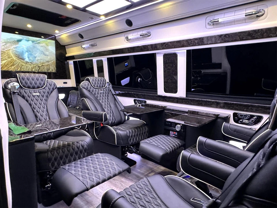 2023 Mercedes-Benz VS30 Sprinter - Image 6 of 12