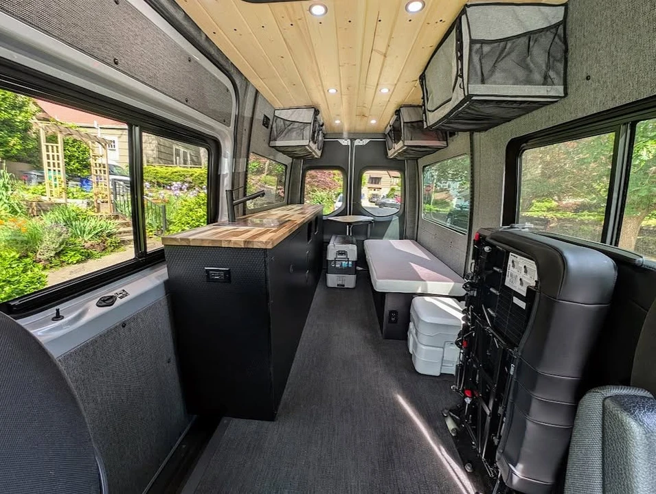 2023 Mercedes-Benz VS30 Sprinter - Image 11 of 20