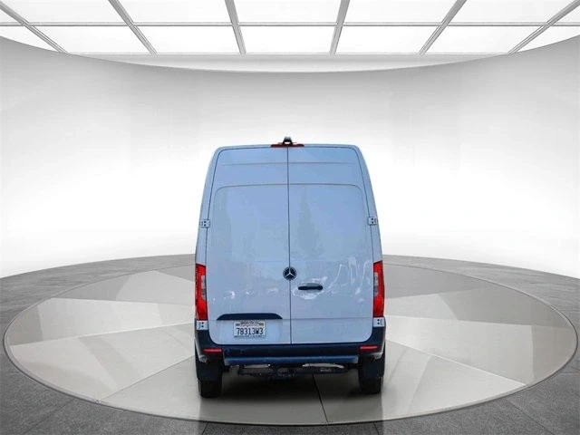 2023 Mercedes-Benz VS30 Sprinter - Image 3 of 12