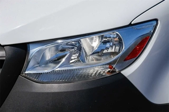 2023 Mercedes-Benz VS30 Sprinter - Image 7 of 12