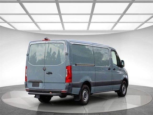 2023 Mercedes-Benz VS30 Sprinter - Image 3 of 12
