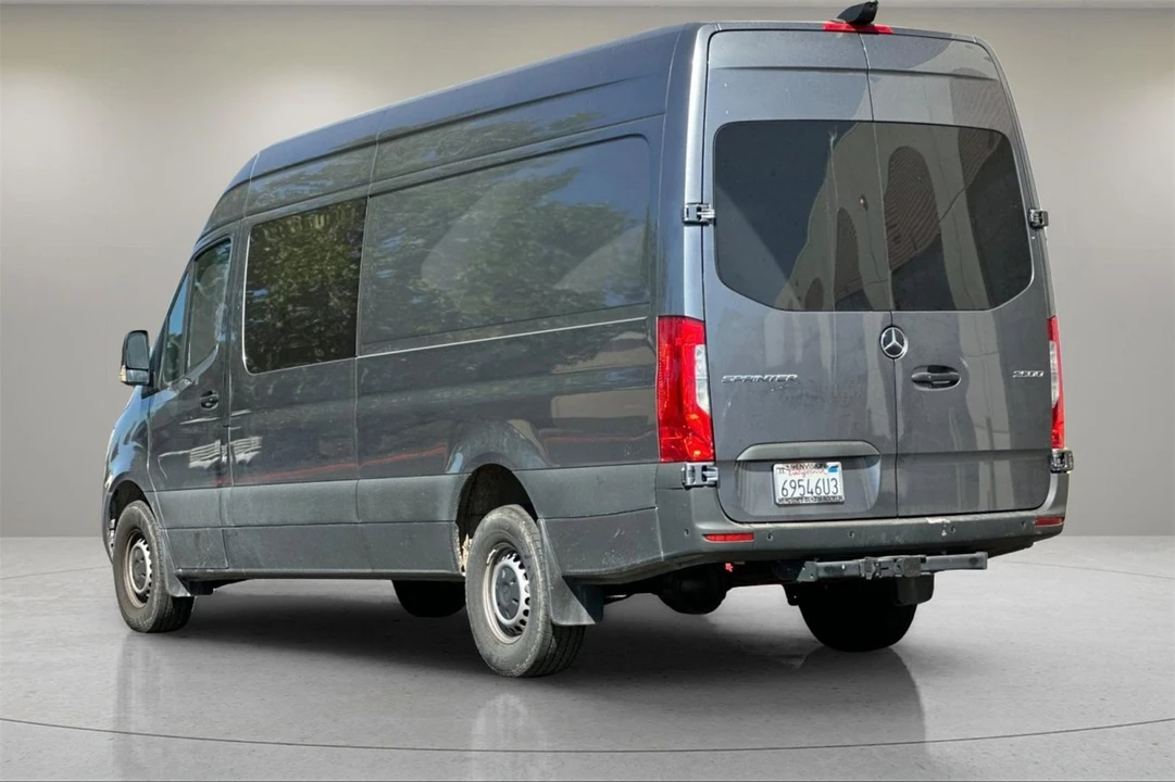 2023 Mercedes-Benz VS30 Sprinter - Image 6 of 12