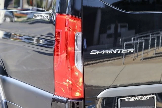 2023 Mercedes-Benz VS30 Sprinter - Image 9 of 12