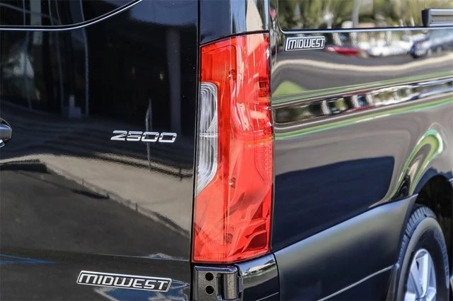 2023 Mercedes-Benz VS30 Sprinter - Image 10 of 12