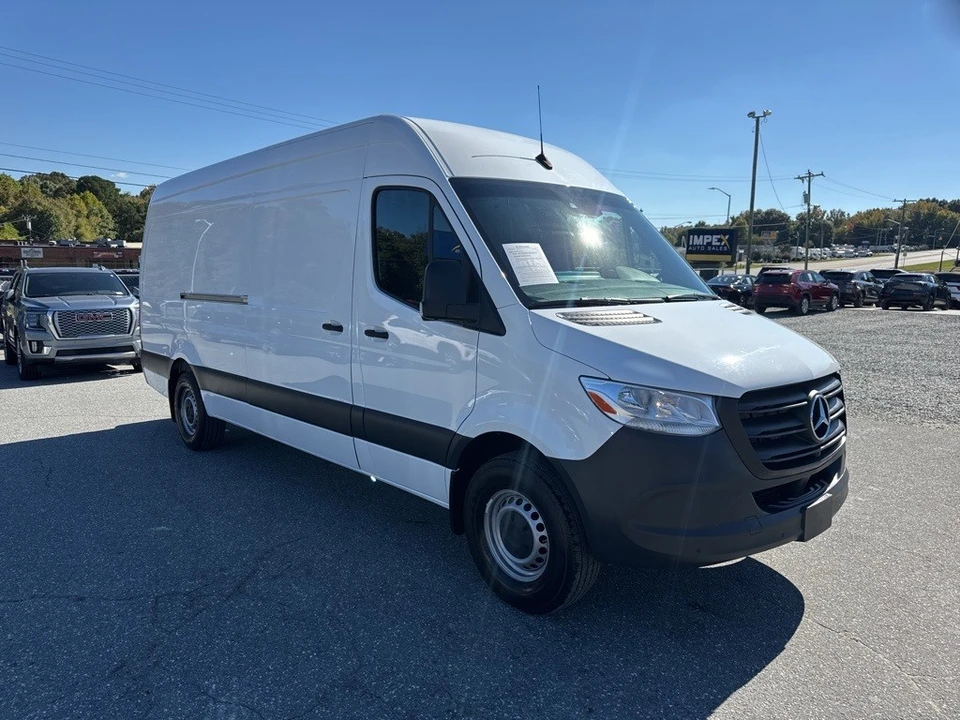 2023 Mercedes-Benz VS30 Sprinter - Image 7 of 12