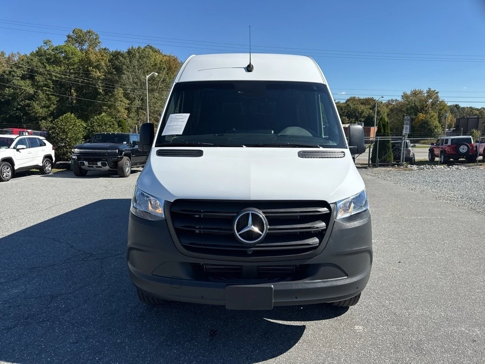 2023 Mercedes-Benz VS30 Sprinter - Image 8 of 12