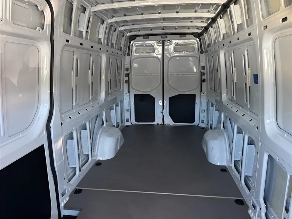 2023 Mercedes-Benz VS30 Sprinter - Image 10 of 12