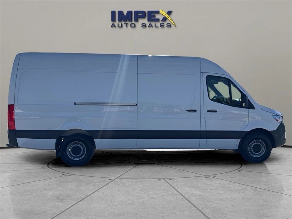 2023 Mercedes-Benz VS30 Sprinter - Image 6 of 12