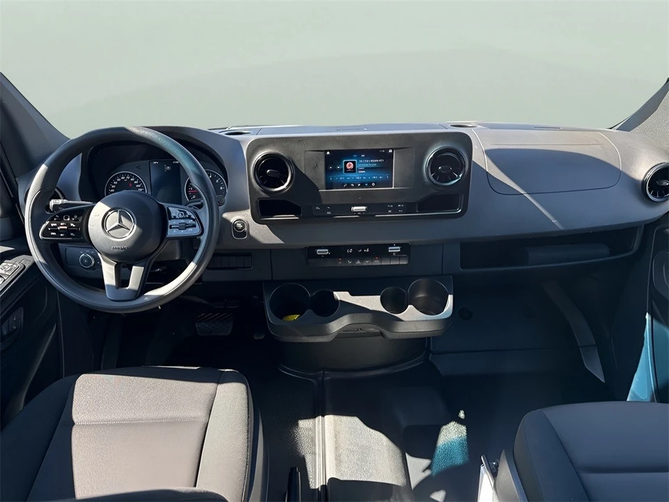 2023 Mercedes-Benz VS30 Sprinter - Image 11 of 12
