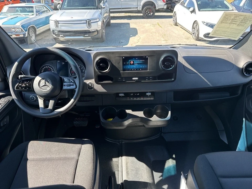 2023 Mercedes-Benz VS30 Sprinter - Image 11 of 21