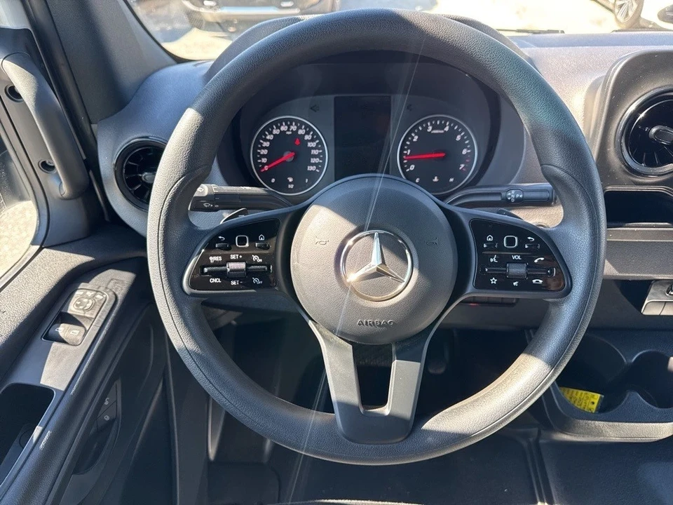 2023 Mercedes-Benz VS30 Sprinter - Image 12 of 21