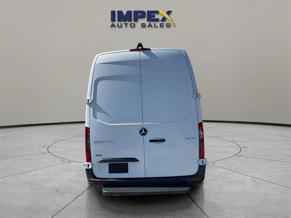 2023 Mercedes-Benz VS30 Sprinter - Image 4 of 12