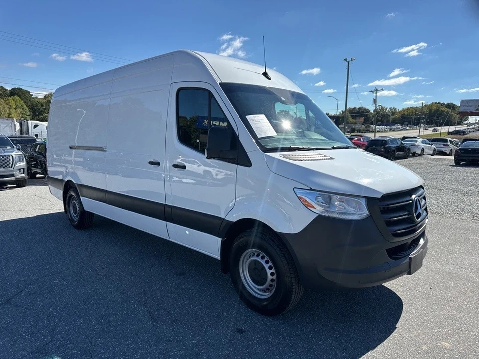 2023 Mercedes-Benz VS30 Sprinter - Image 7 of 21