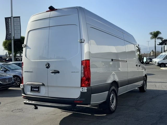 2023 Mercedes-Benz VS30 Sprinter - Image 11 of 12