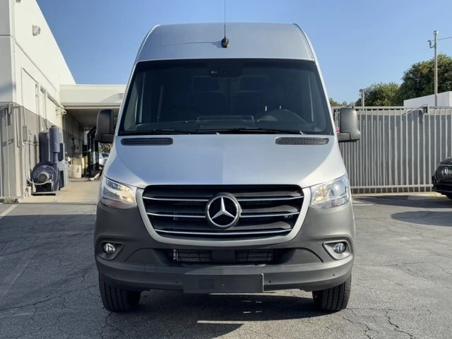 2023 Mercedes-Benz VS30 Sprinter - Image 5 of 12