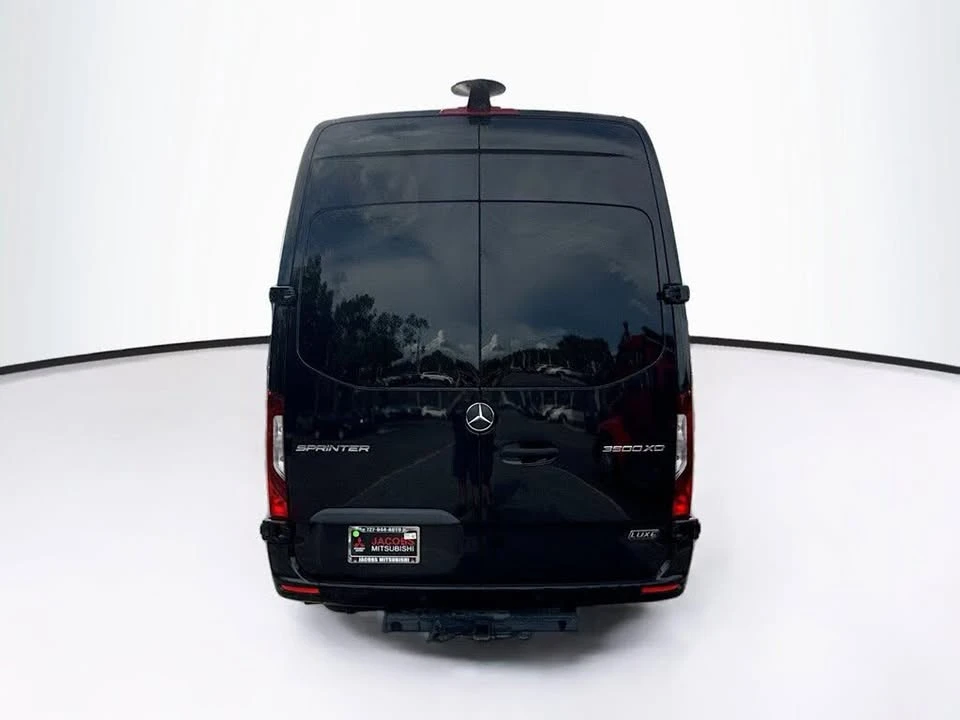 2023 Mercedes-Benz VS30 Sprinter - Image 4 of 16