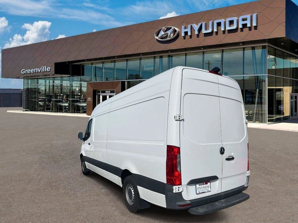 2023 Mercedes-Benz VS30 Sprinter - Image 7 of 8
